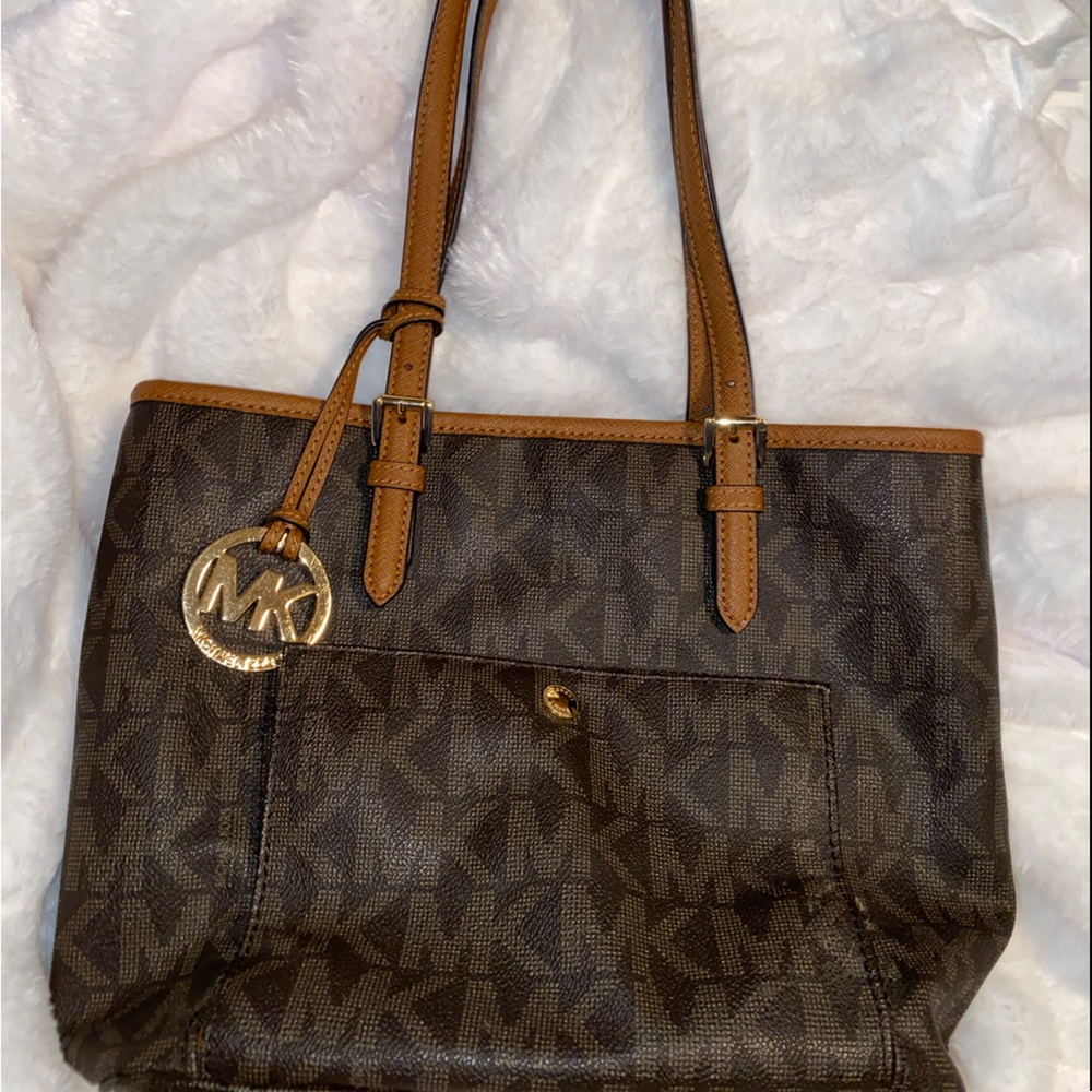 Micheal Kors Purse